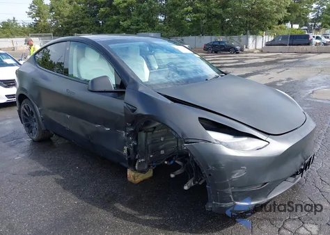 2021 Tesla Model Y Long Range Dual Motor All-Wheel Drive from USA, damaged, VIN 5YJYGDEE6MF151538